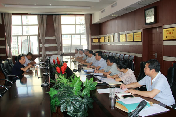 隴運(yùn)集團(tuán)公司黨委召開加強(qiáng)黨風(fēng)廉政建設(shè)，全面從嚴(yán)治黨落實(shí)主體責(zé)任專題會議