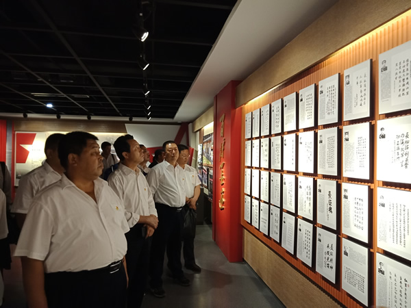 隴運集團公司黨委開展“不忘初心、牢記使命”紀念建黨98周年主題黨日活動
